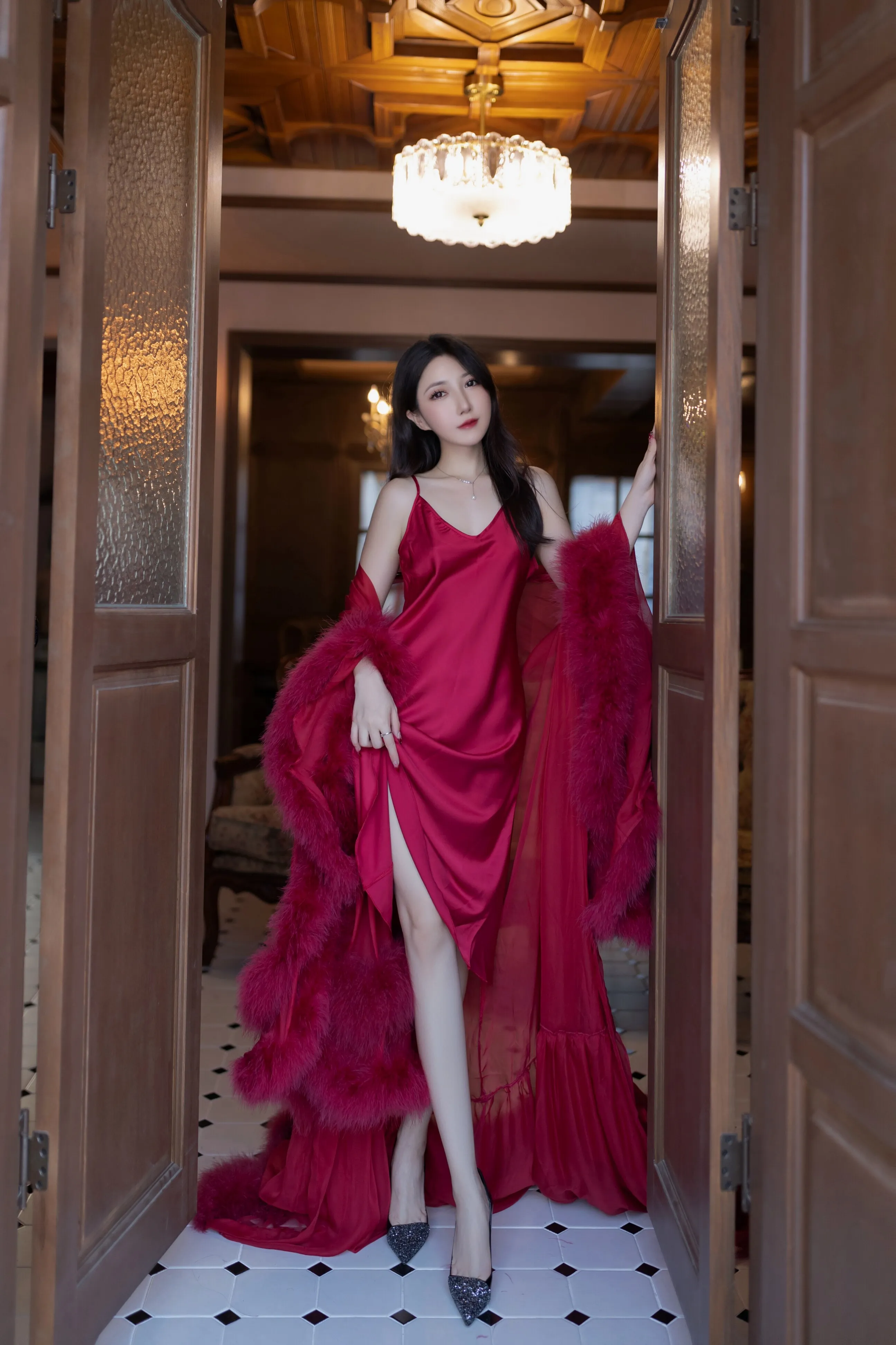 秀人付费 鱼子酱Fish 诱人私拍福利 玫瑰贵妇117P 4