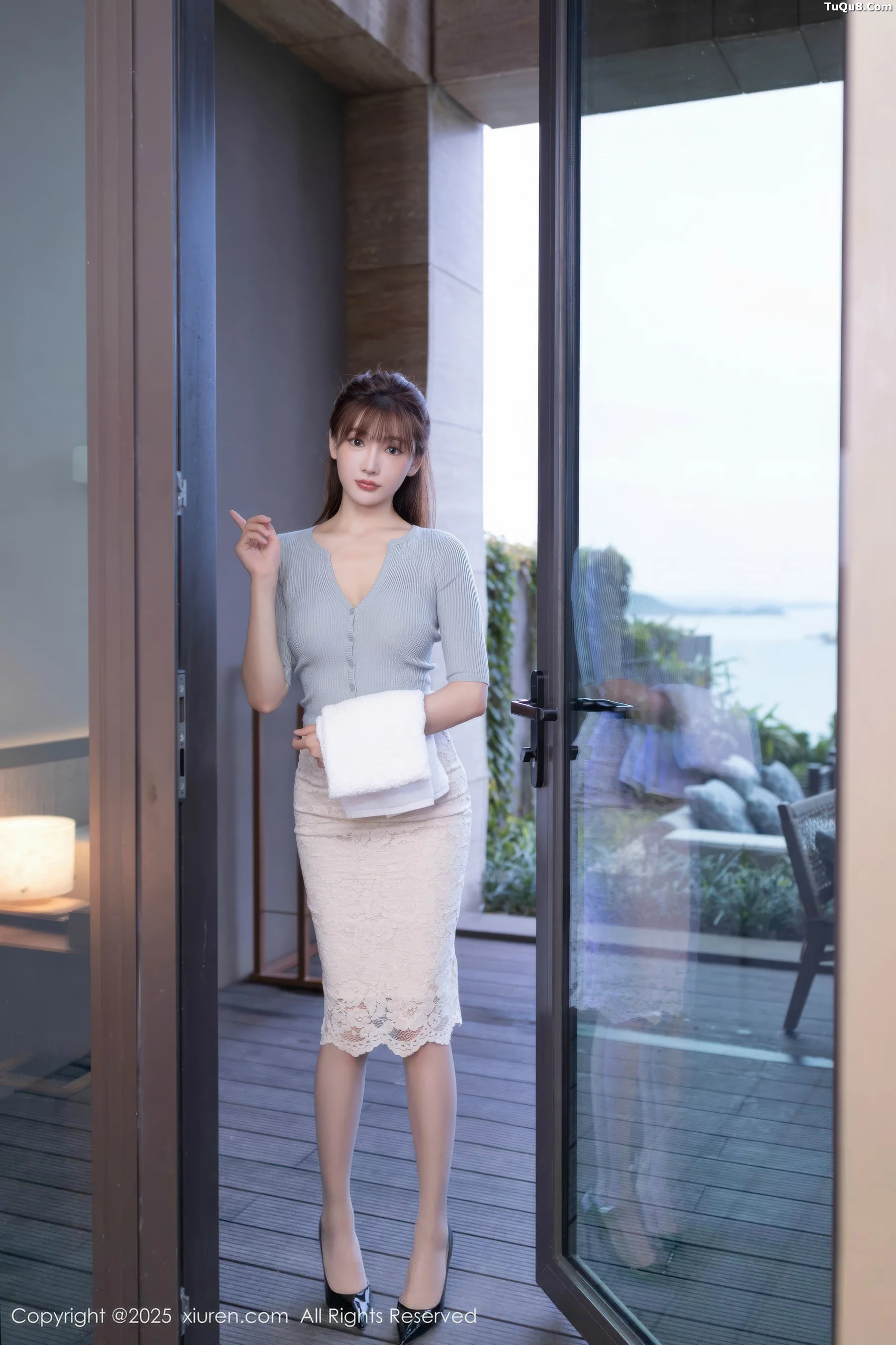 Lù Xuānxuān's sensual light long dress, revealing white lingerie paired with white stockings, showcasing a delicate and beautiful figure, gorgeous photoshoot 69P 7