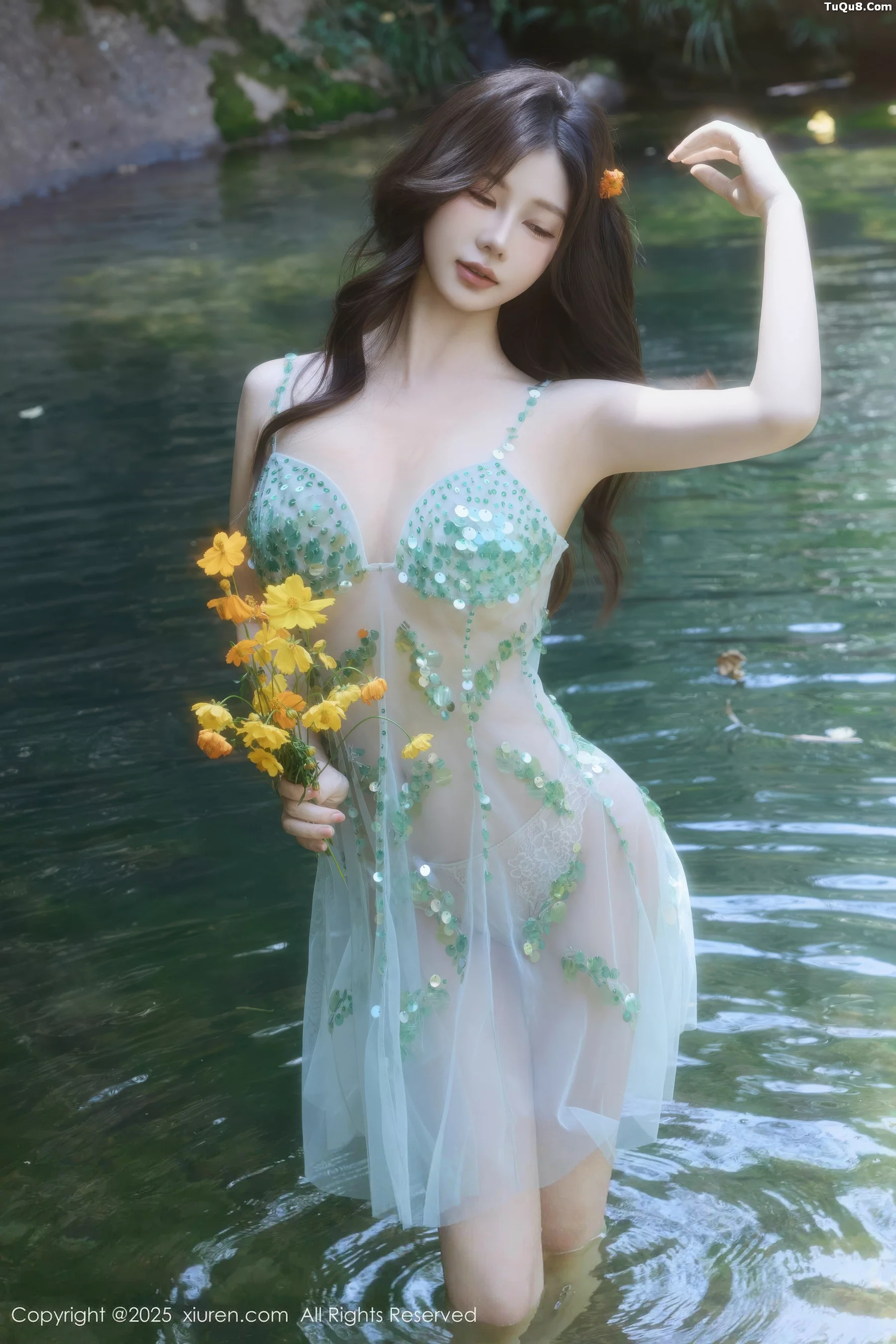 Yin Tiantian outdoor stream sexy sheer mesh sequin skirt wet body showing voluptuous figure hot gorgeous photos 58P 8