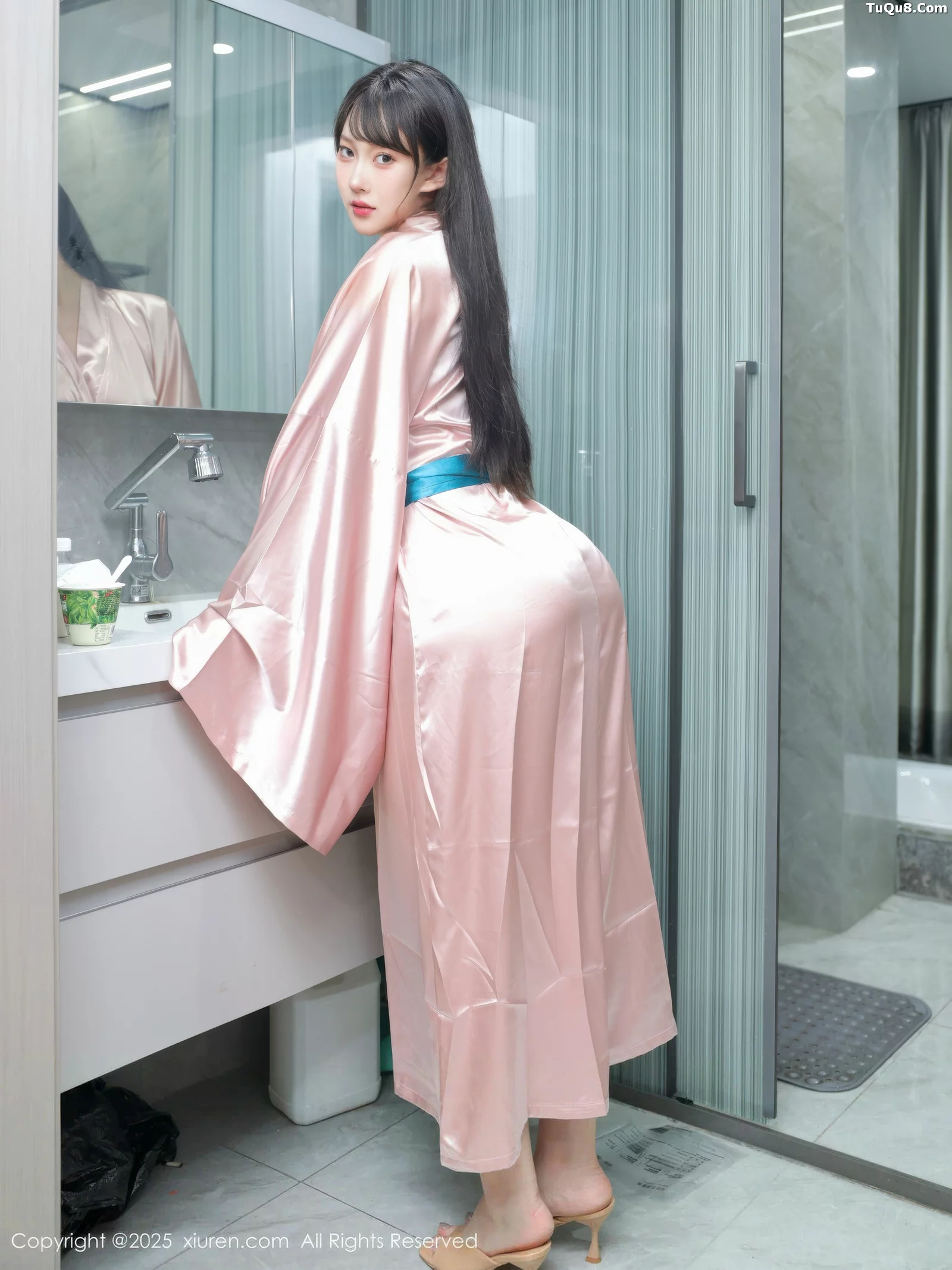 李沁恩lrene浴室场景性感红色比基尼秀丰腴身材撩人绝美写真79P