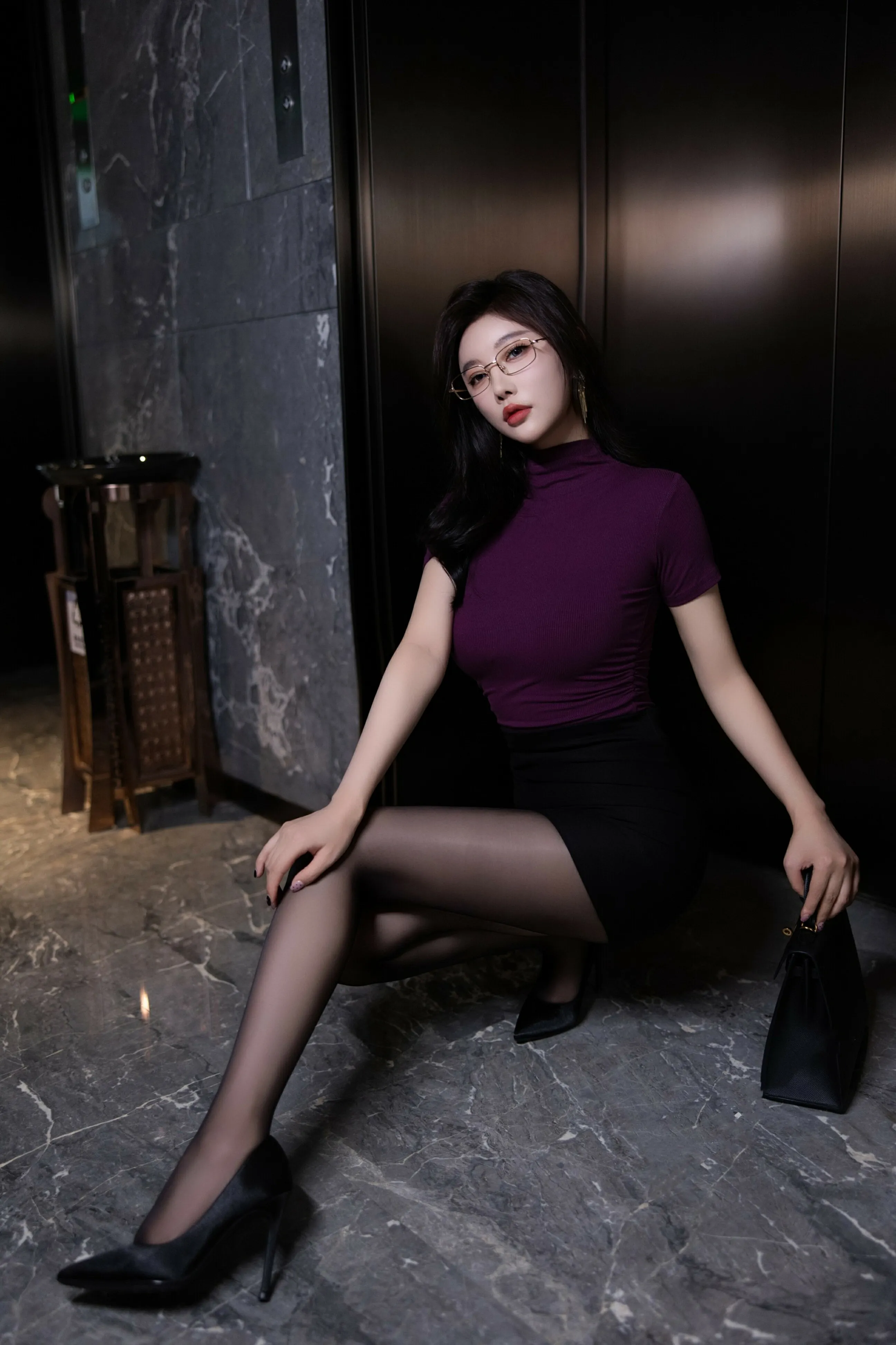 Paid Model Content Yang Chenchen Tempting Private Photoshoot Benefits Purple T-shirt Unlisted No Watermark 97P 4