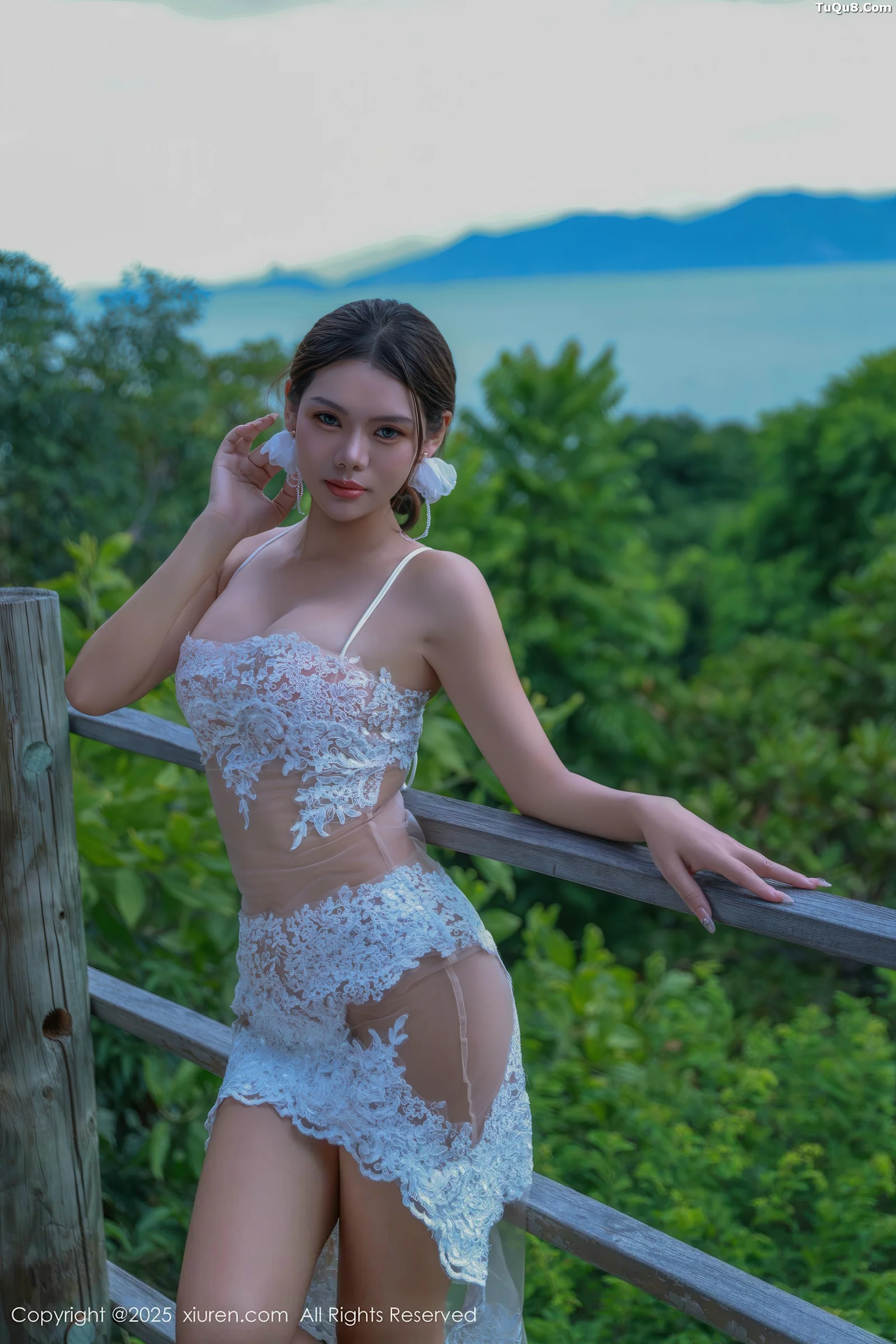 叮当DD性感白色情趣服饰配白色丝袜秀完美身材绝美写真77P 3
