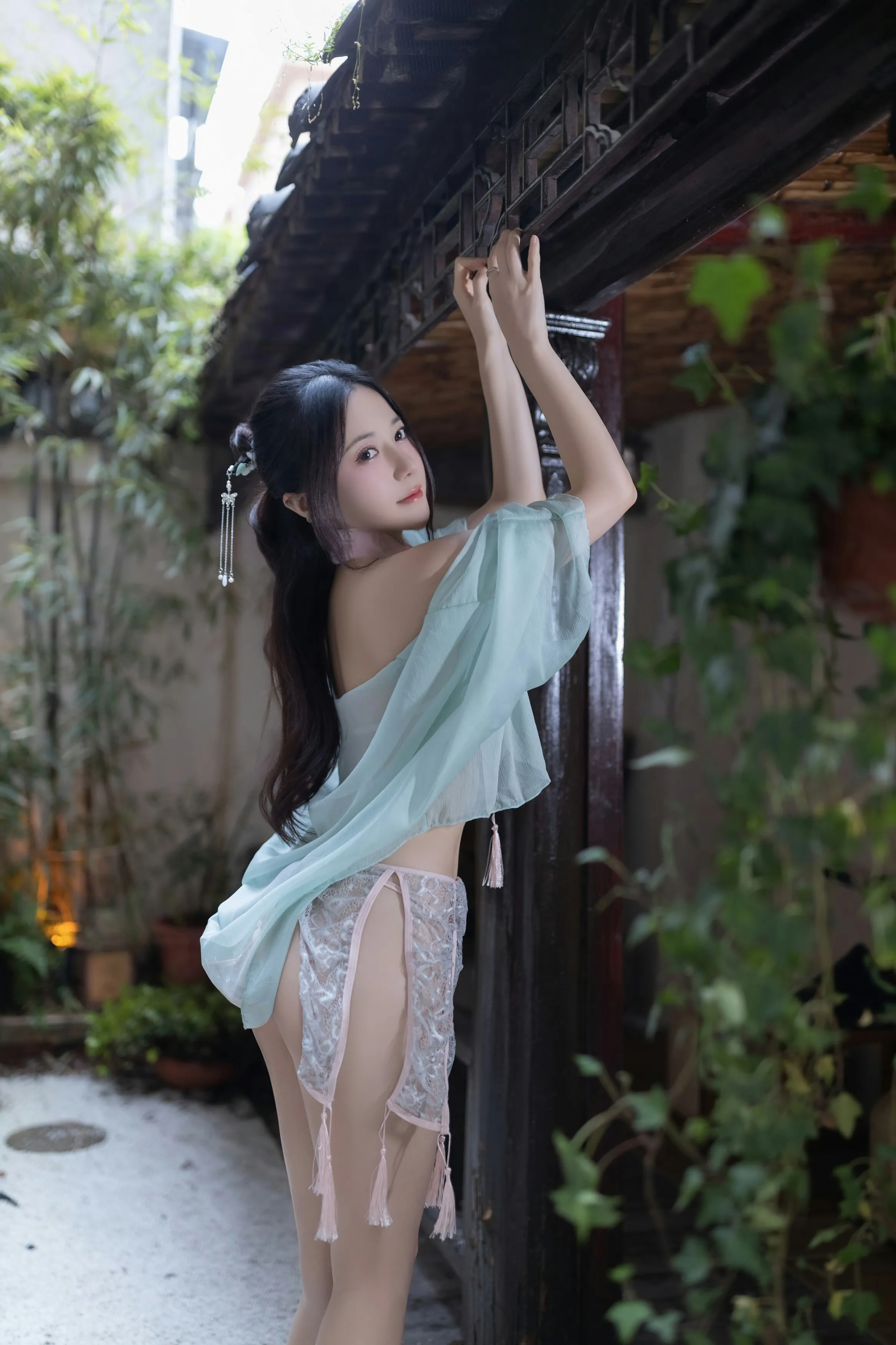 Paid Content Caviar Fish alluring private photoshoot benefits Flower petal bath 83P 5