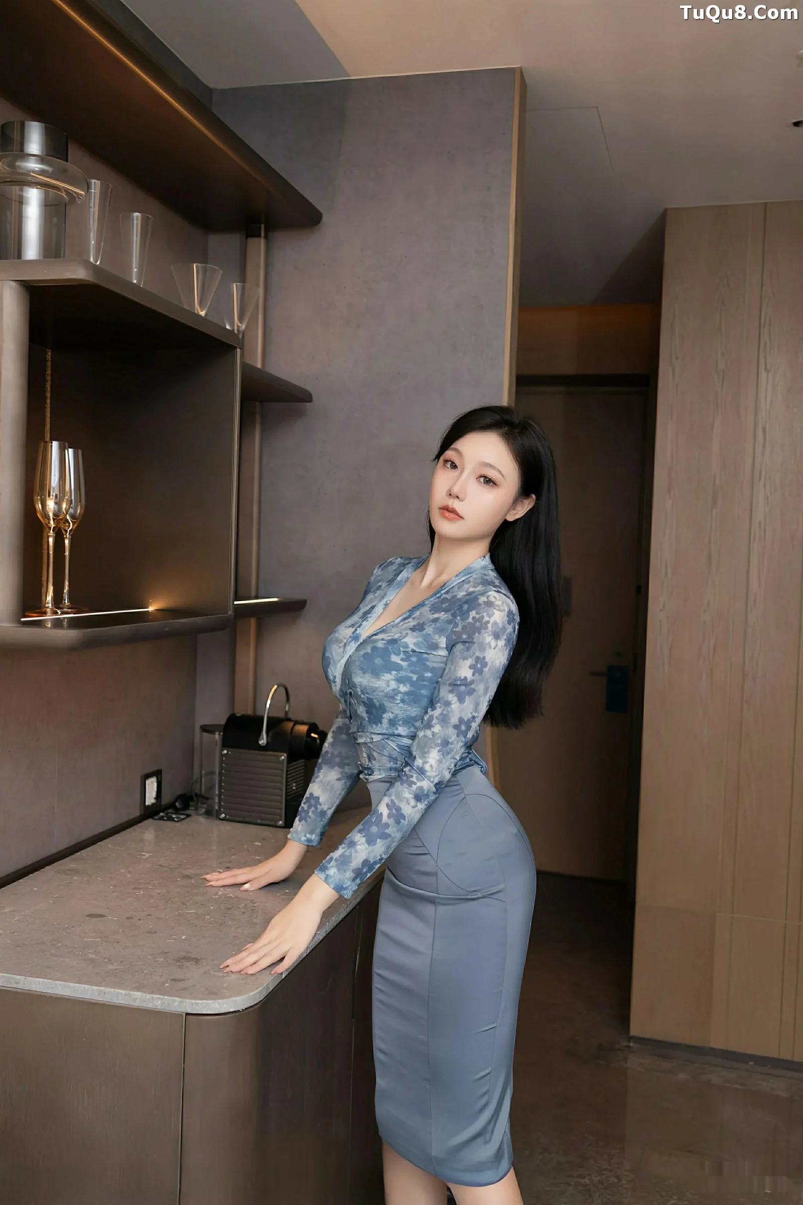 An Ran anran sexy gray set revealing gray underwear with open-crotch sheer lace, showcasing beautiful legs, exquisite photo set 80P 3
