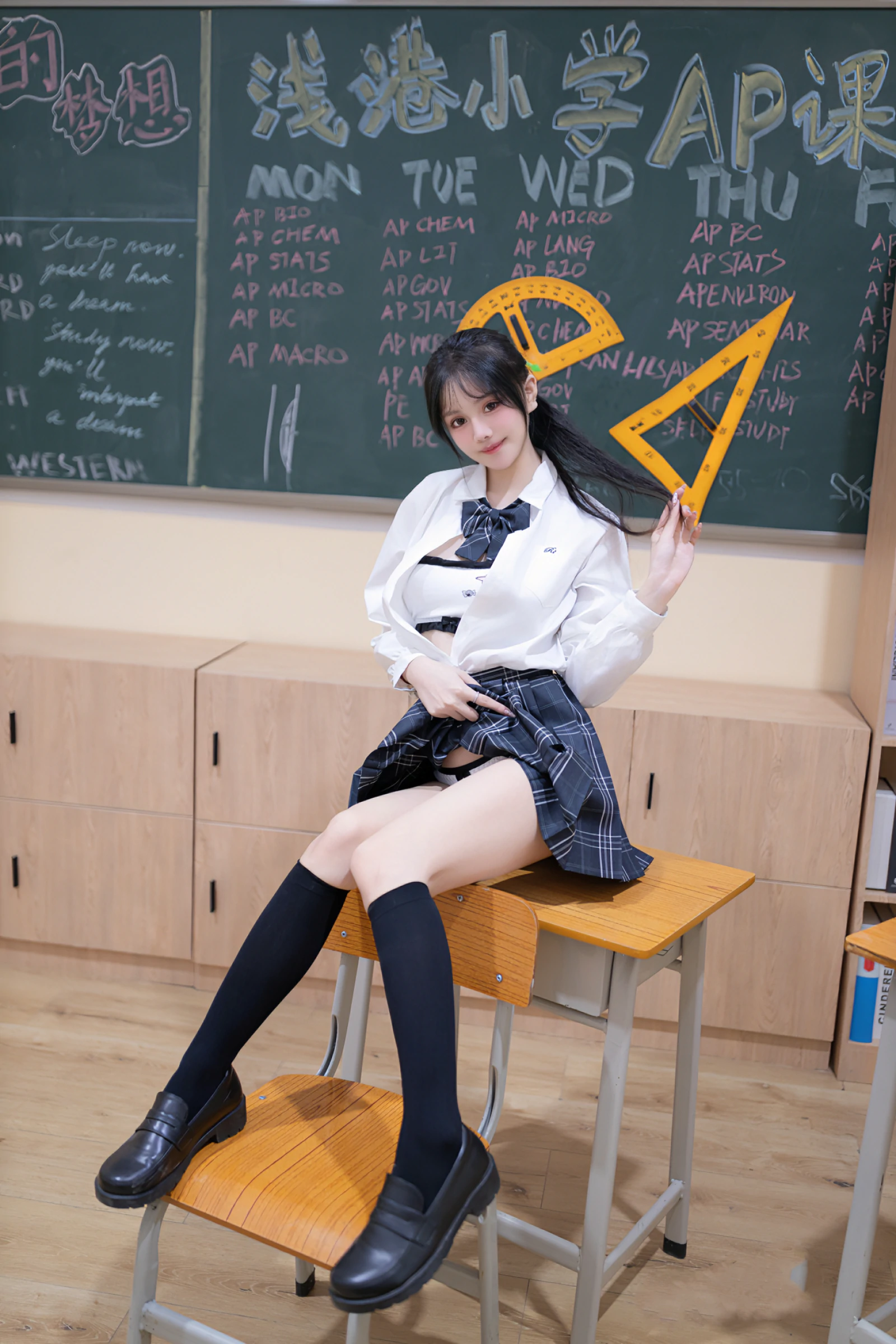 Paid Model Little Seductive Private Photos Benefit Classroom Training 97P 7