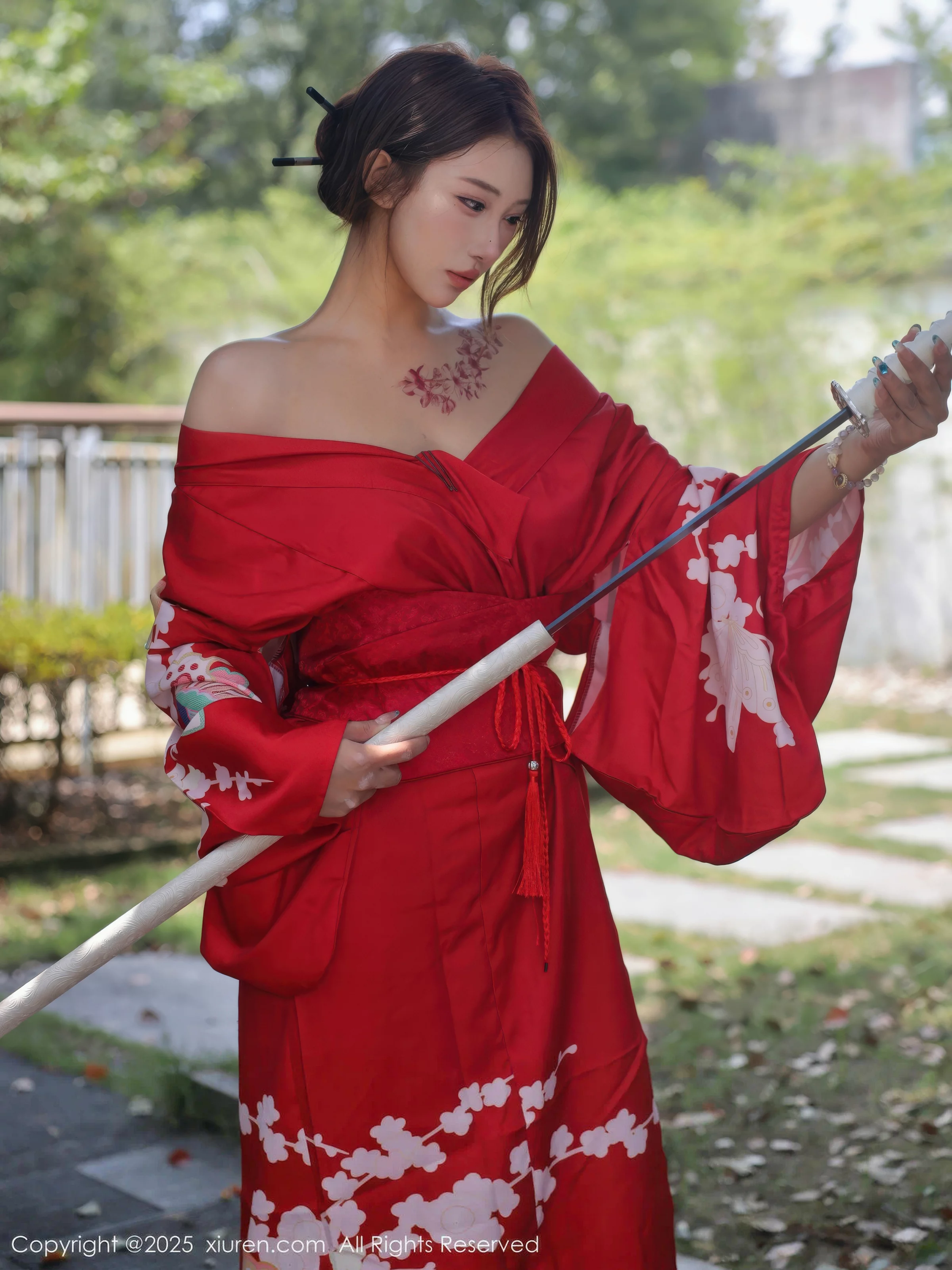 Jin Yunxi Yuki Outdoor Sexy Red Kimono Half-Undressed Show Perfect Figure Hot Stunning Photoshoot 80P 3