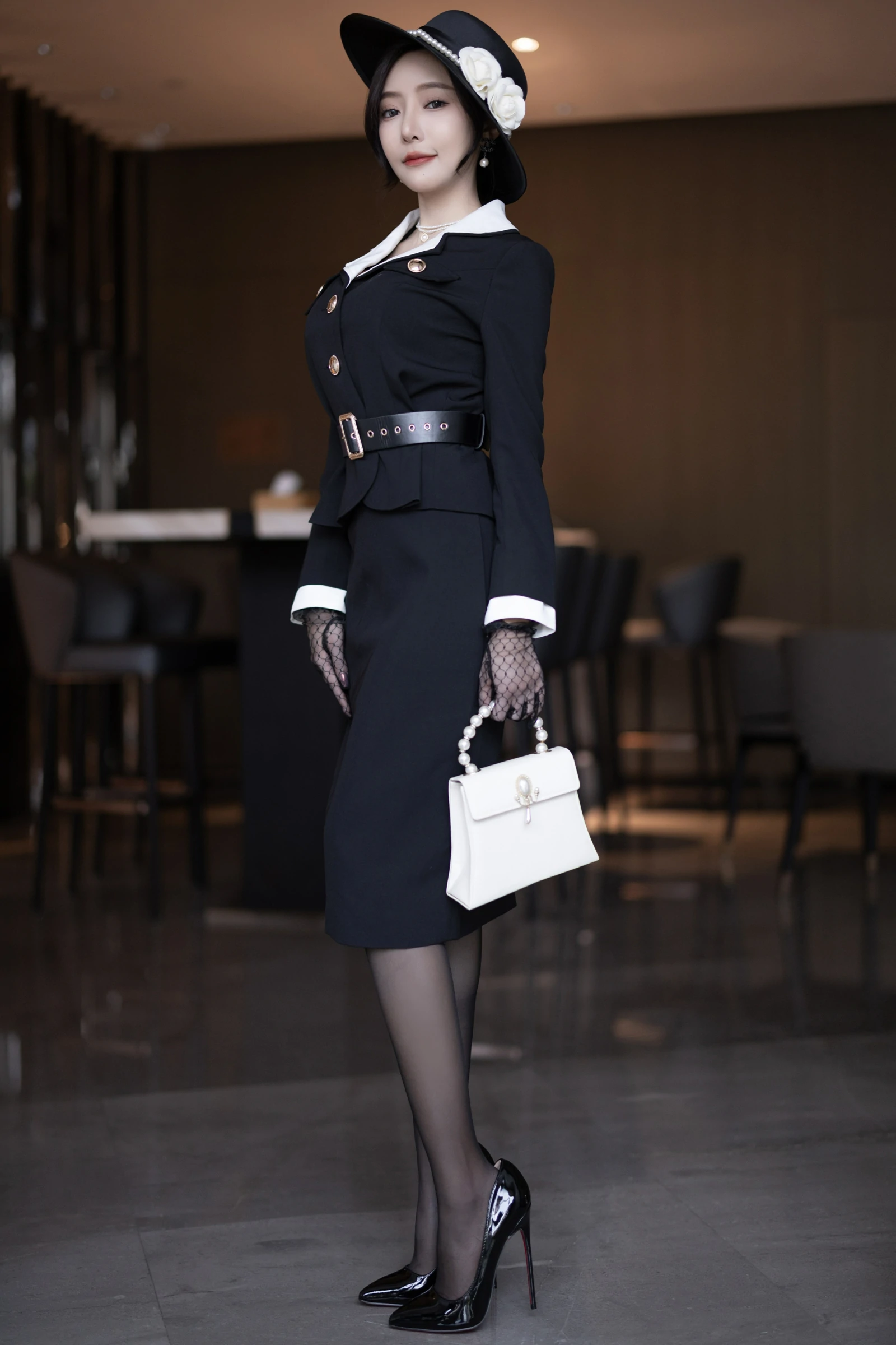 [Paid Feature] Wang Xinyao Yanni Seductive Private Photoshoot Benefits Black Suit 88P 4
