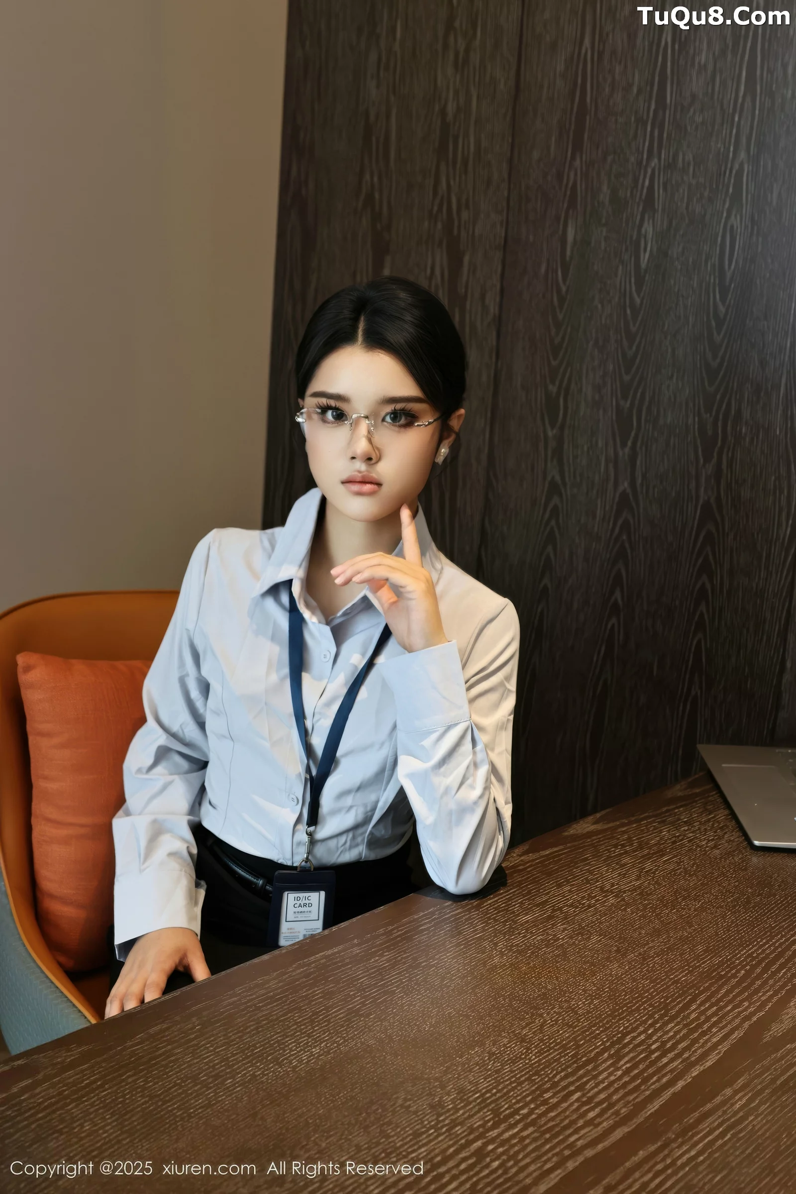 Nuo Lizi Sexy Blue Shirt with Black Mini Skirt Showing Ultra-Thin Flesh, Displaying Graceful Figure, Beautiful Photoshoot 60P | 8 photos visible