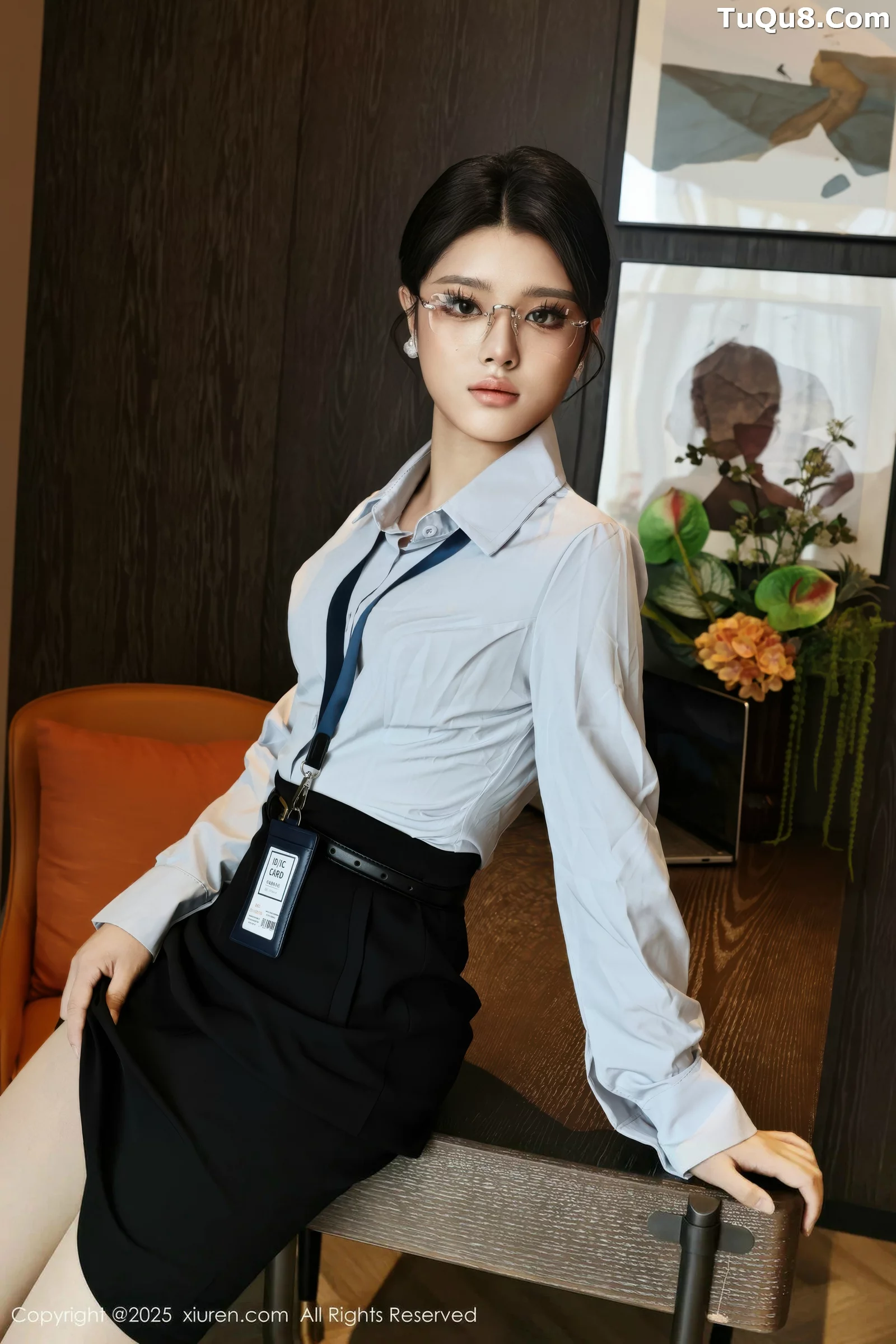 Nuo Lizi Sexy Blue Shirt with Black Mini Skirt Showing Ultra-Thin Flesh, Displaying Graceful Figure, Beautiful Photoshoot 60P | 8 photos visible