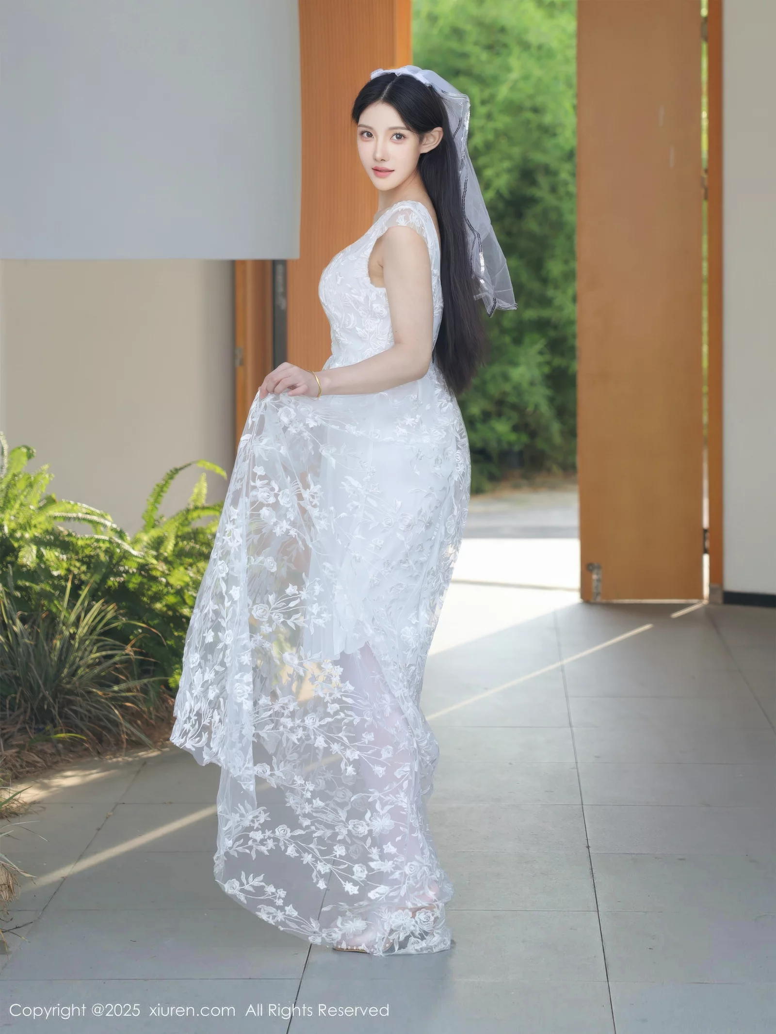 Lishuang'er in a Sexy Low-Cut White Wedding Dress with White Stockings Showcasing Her Perfect and Gorgeous Figure Photo Shoot 82P
