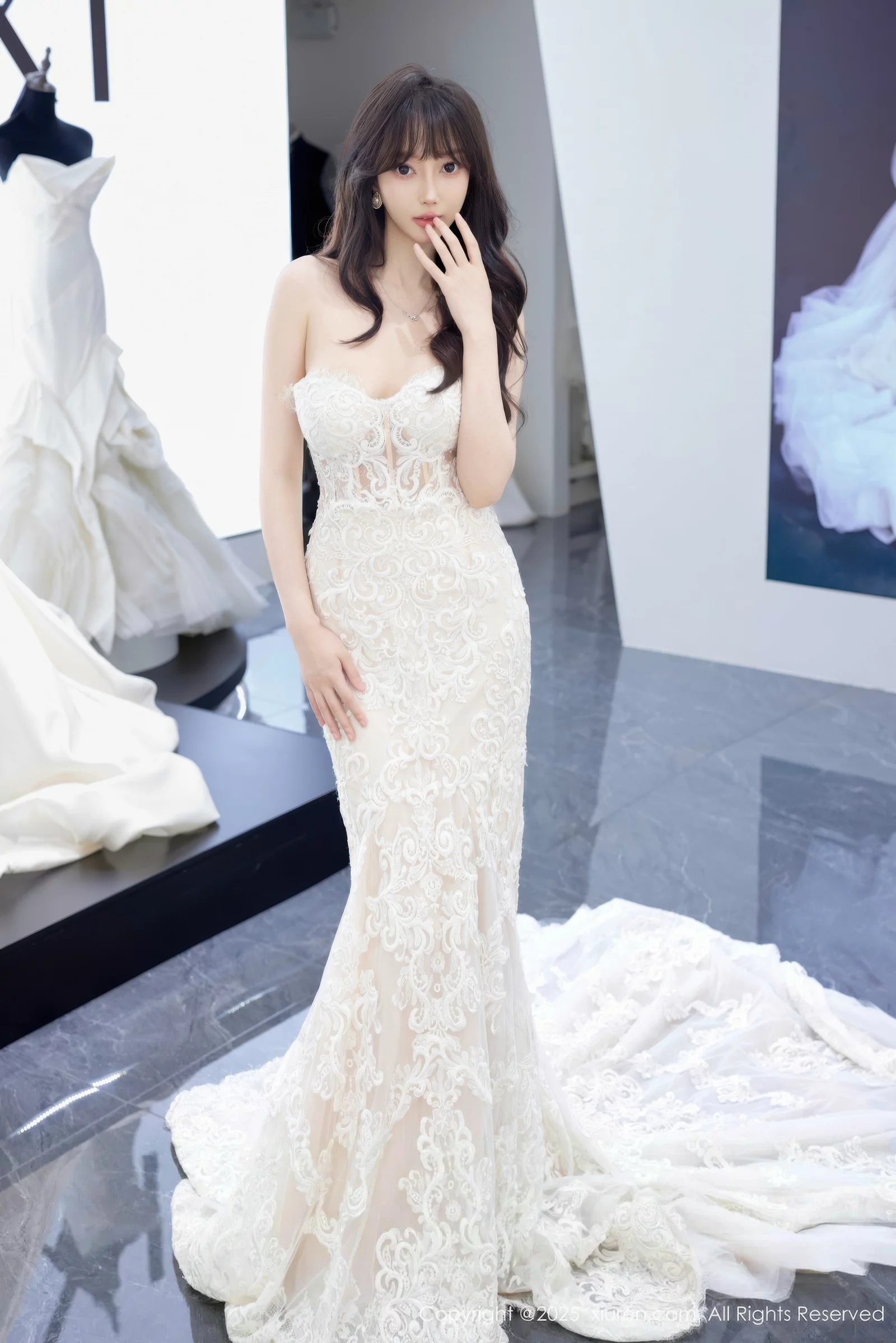 Yue'er Yue'er's private sexy white wedding dress gown showcasing perfect figure charming absolute beauty photoshoot 54P 5