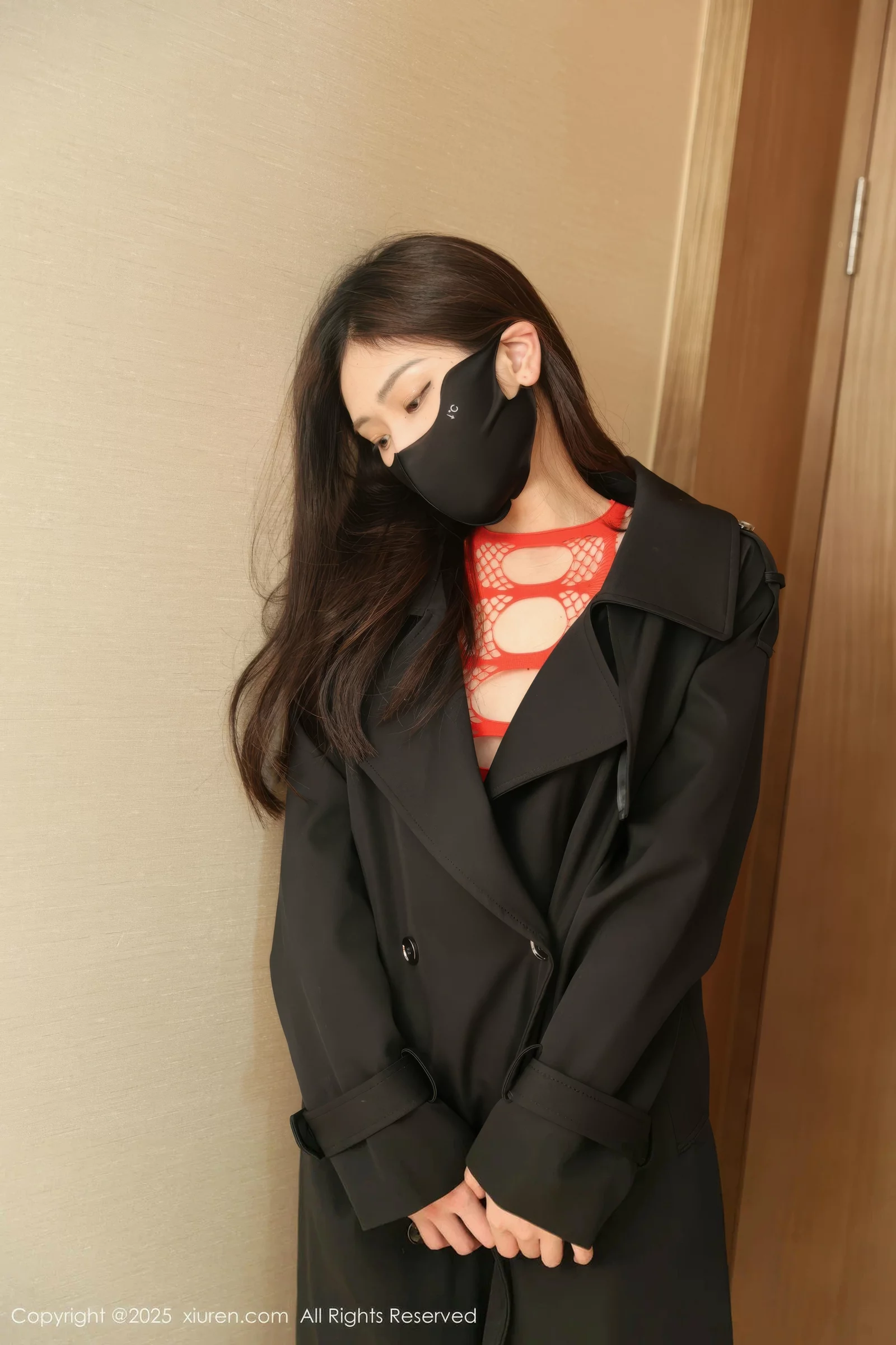 Liu Tingting Sexy Black Trench Coat Revealing Red Lingerie Hot Body Display Tempting Gorgeous Photoshoot 58P 3