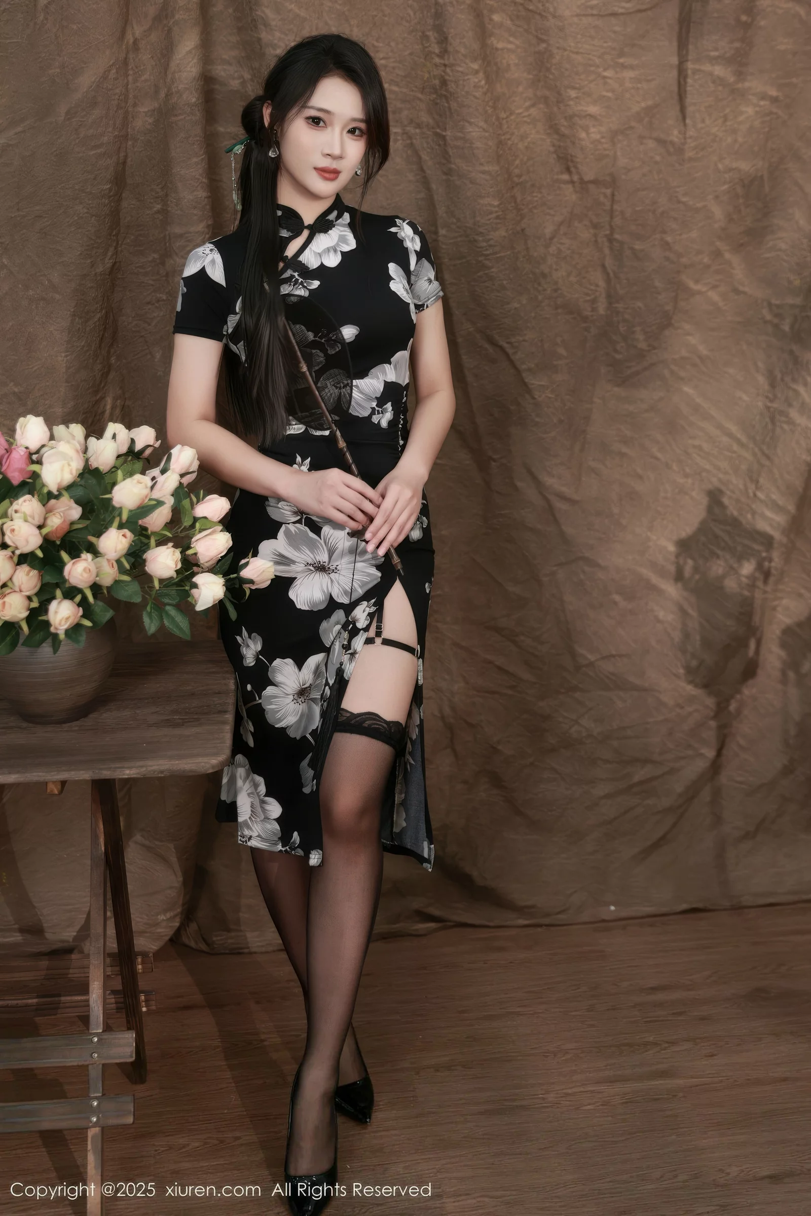 Nán Qiáo's Sexy Black Qipao with Purple Lingerie, Black Stockings, and Beautiful Legs Photoshoot 68P
