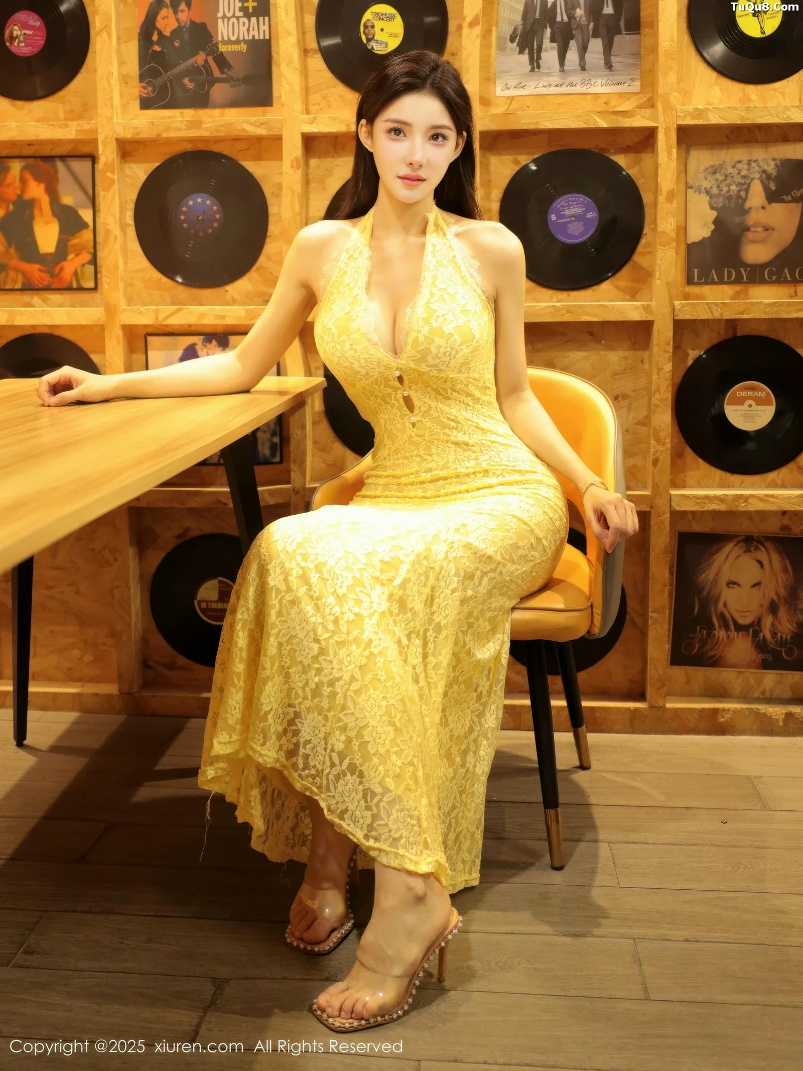 Lí Shuāng'ér Sexy Yellow Lace Maxi Dress: Partial Reveal Photoshoot of Voluptuous Figure (78P)