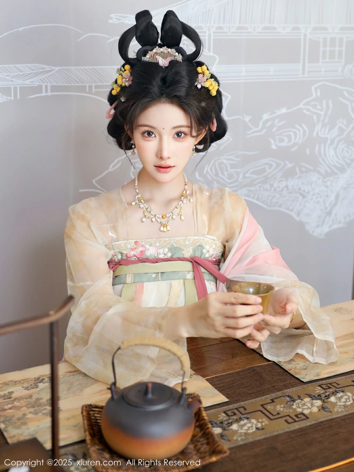 Lishuang'er Classical themed sexy light-colored ancient costume show voluptuous figure charming beautiful legs photo set 82P 4