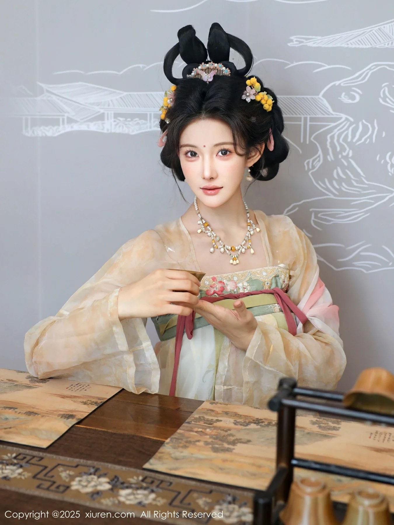 Lishuang'er Classical themed sexy light-colored ancient costume show voluptuous figure charming beautiful legs photo set 82P 7