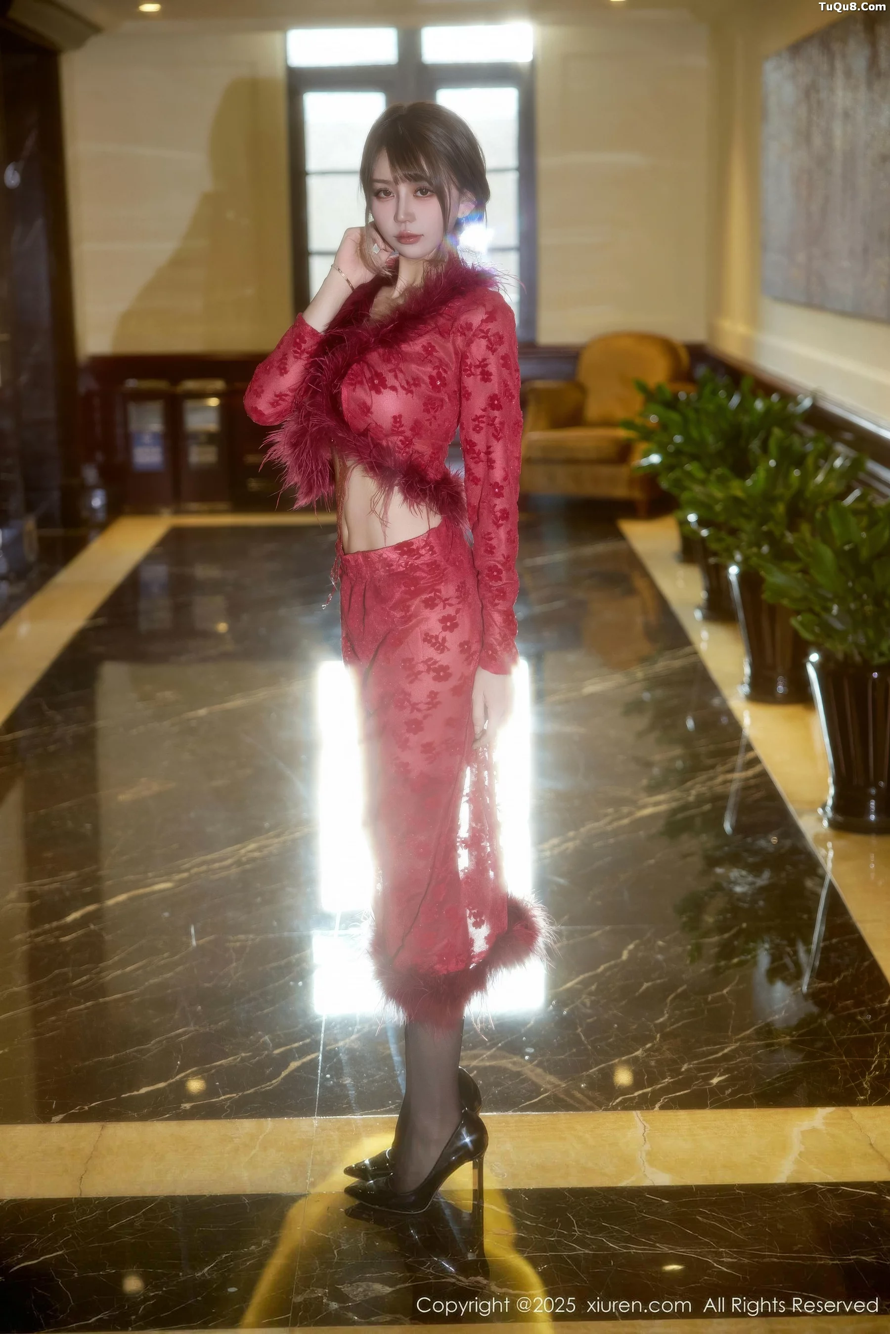 Zoe柚柚性感红色复古服饰配超薄黑丝秀凹凸身材绝美写真52P 4