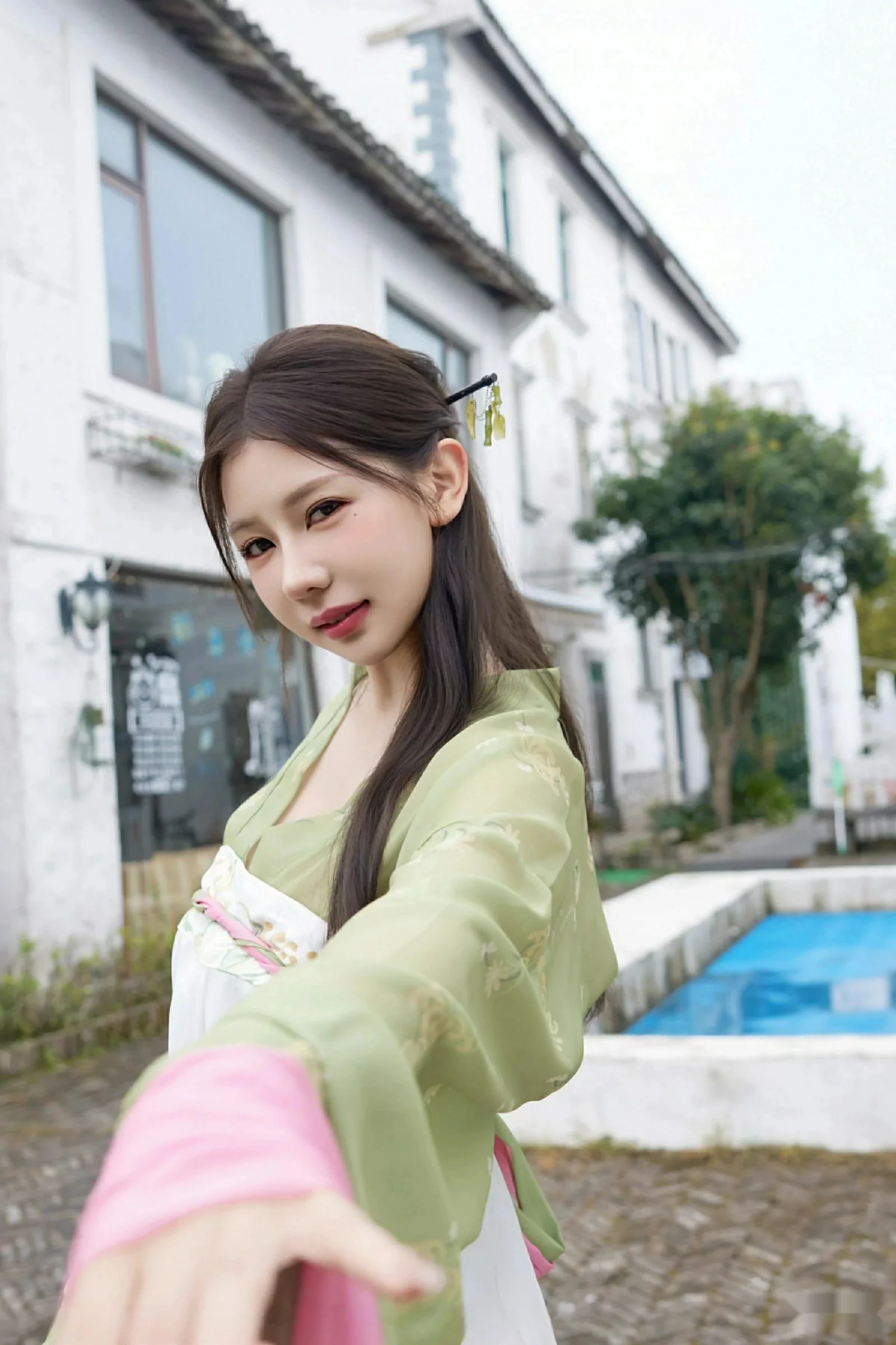 尹甜甜sunny性感薄纱汉服装扮配超薄肉丝秀完美身材绝美写真83P 5