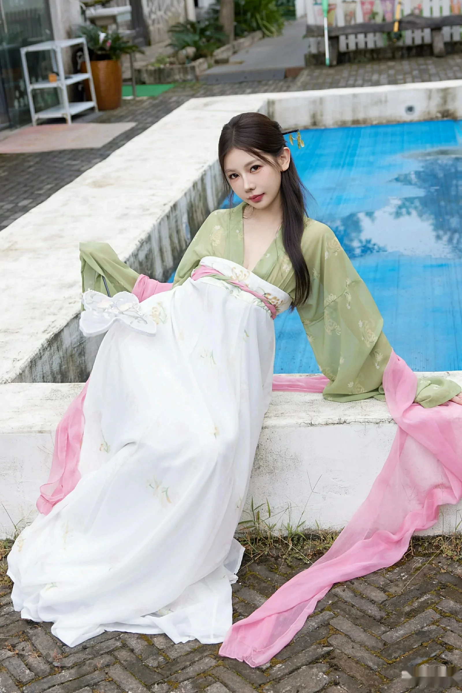 尹甜甜sunny性感薄纱汉服装扮配超薄肉丝秀完美身材绝美写真83P 8