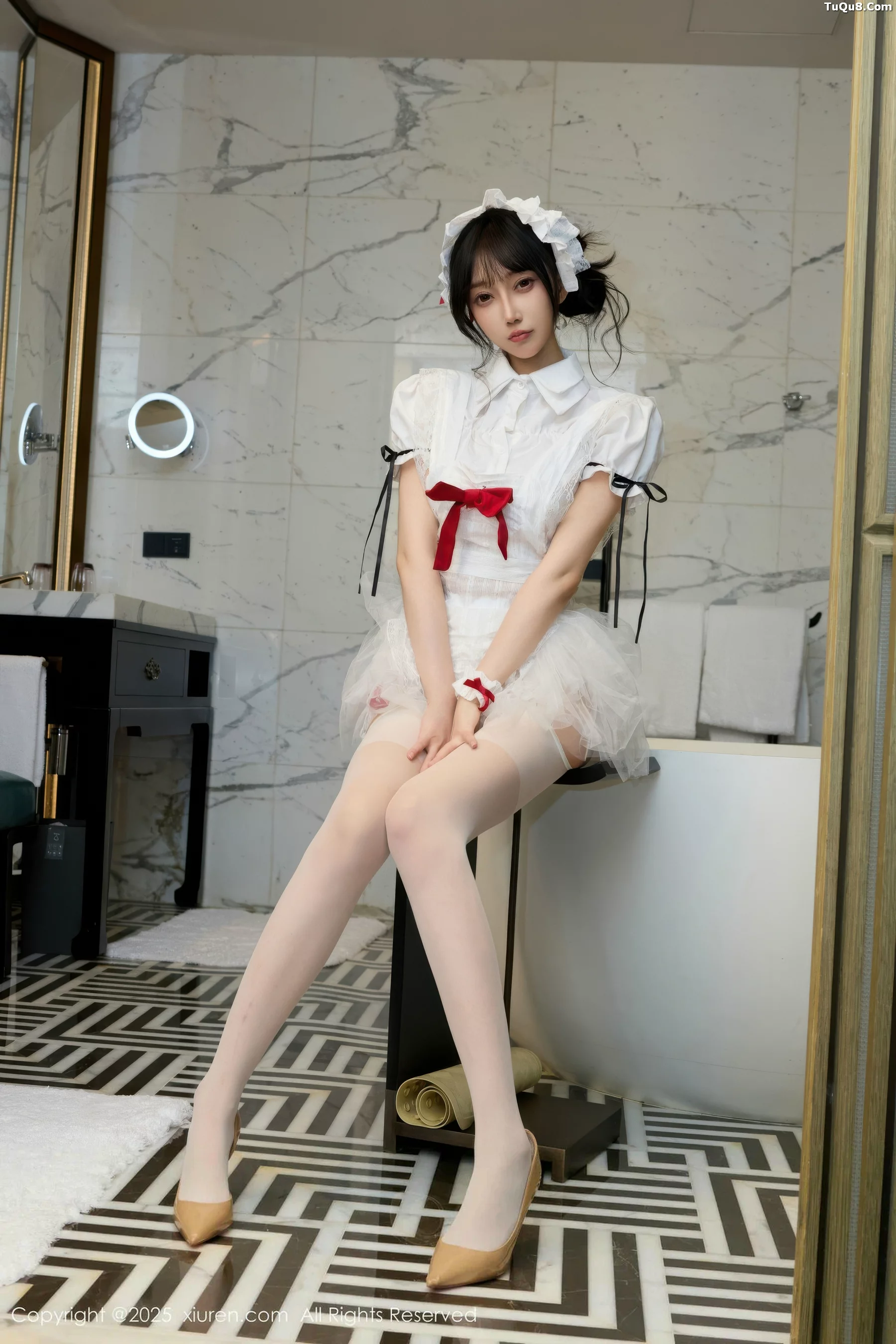 玥儿玥er性感萝莉女仆装配白丝吊袜秀完美身材迷人绝美写真64P 3