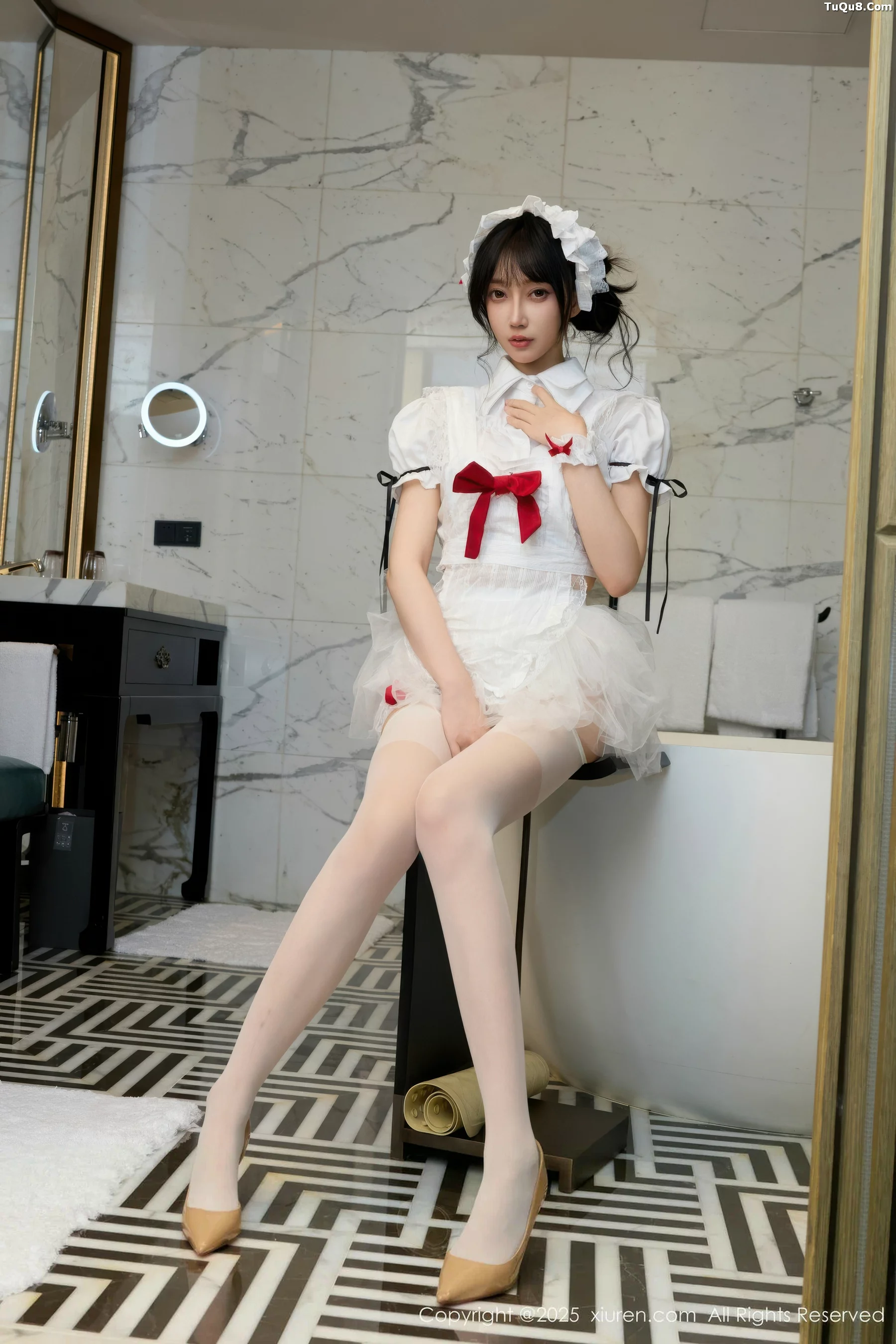玥儿玥er性感萝莉女仆装配白丝吊袜秀完美身材迷人绝美写真64P 4