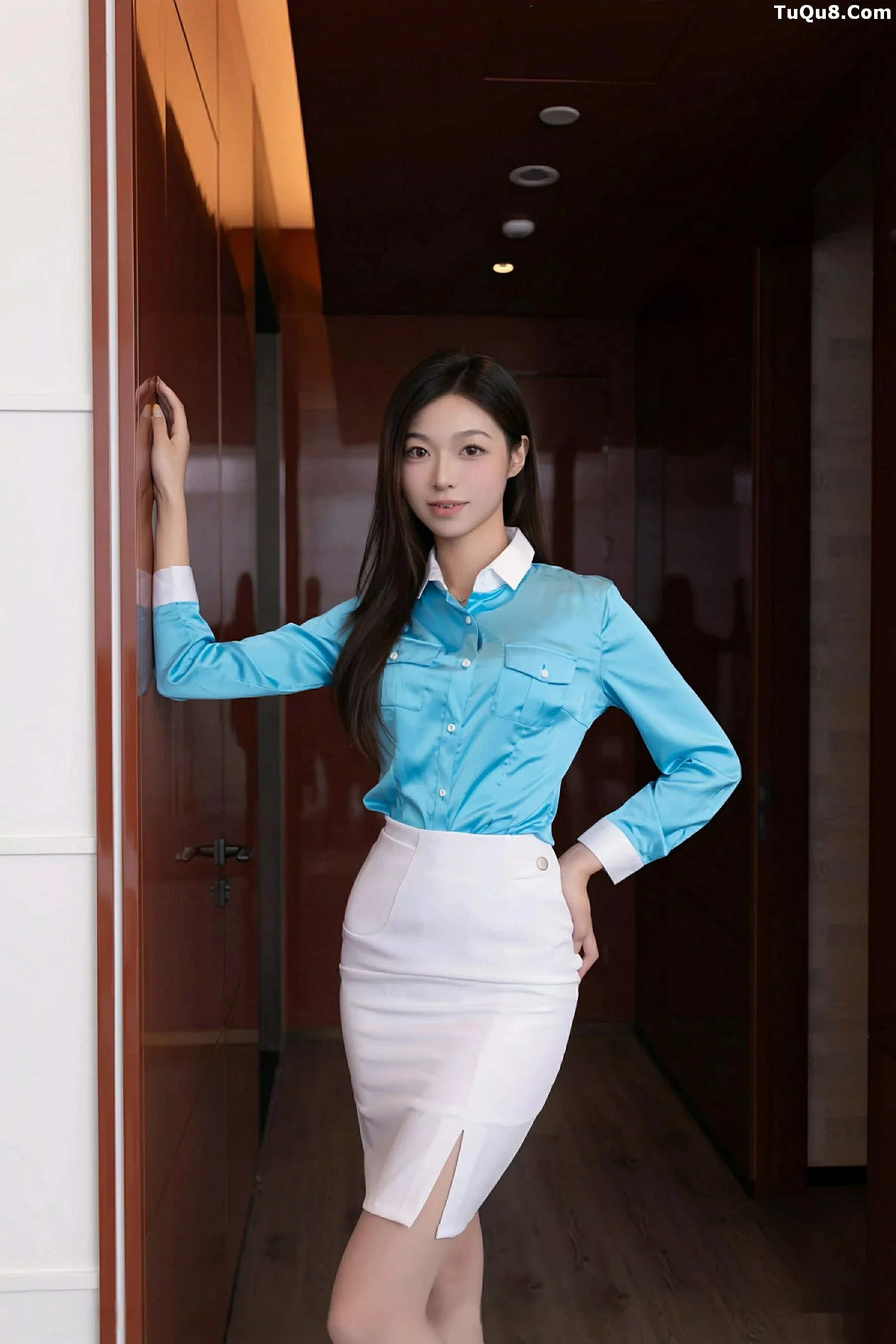 kiki柚柚性感空姐制服配超薄肉丝秀凹凸身材迷人绝美写真80P 2